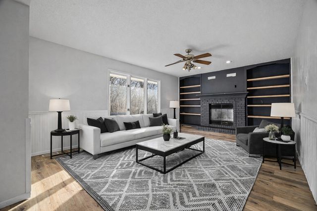 6506 Hickory Lane, Urbandale, IA 50322