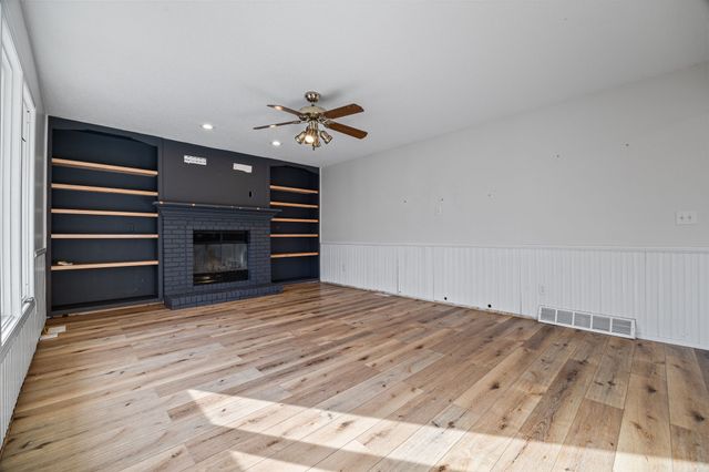 6506 Hickory Lane, Urbandale, IA 50322