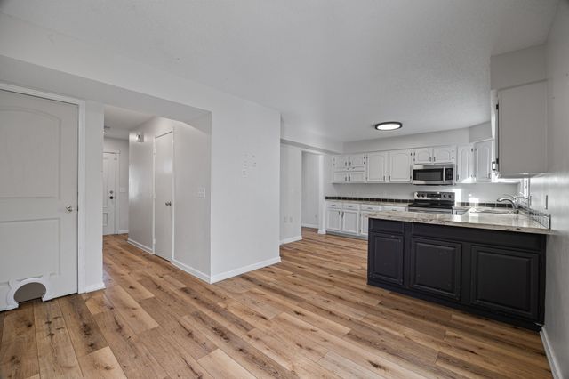 6506 Hickory Lane, Urbandale, IA 50322