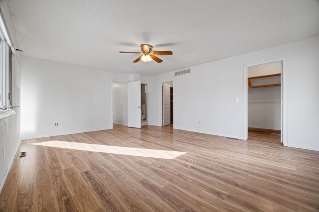 6506 Hickory Lane, Urbandale, IA 50322