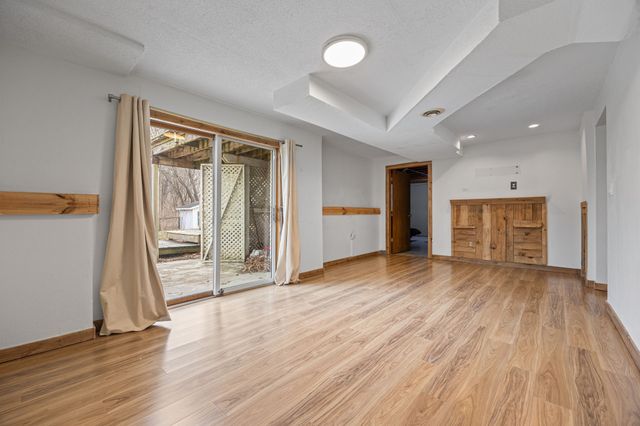 6506 Hickory Lane, Urbandale, IA 50322