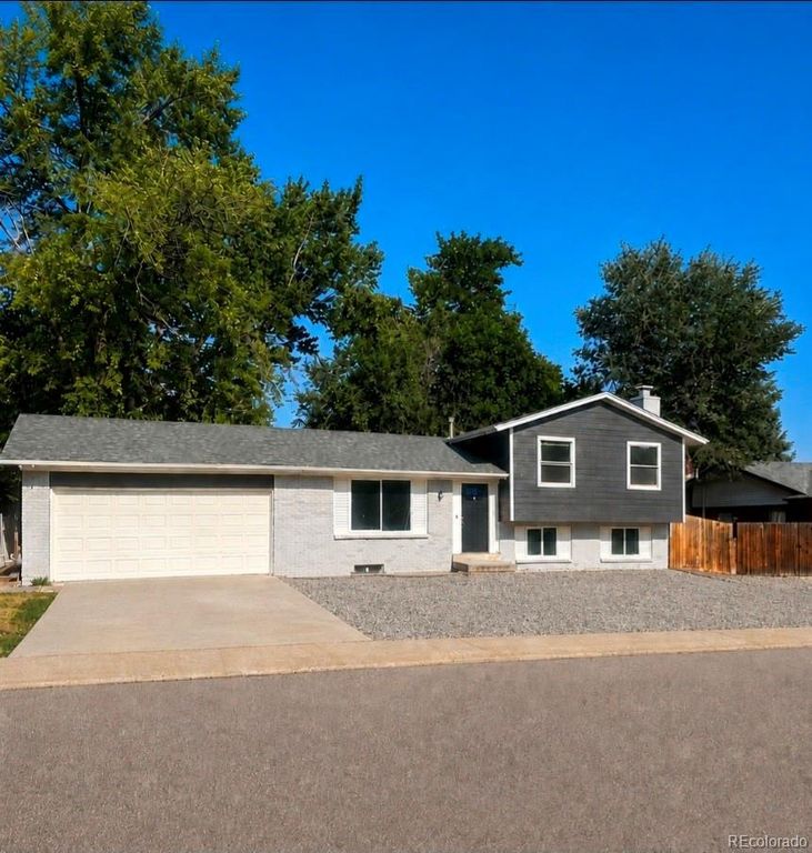 6438 S Harlan Way, Littleton, CO 80123