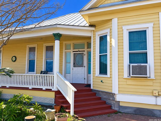 1515 E Southcross Blvd Apt 2, San Antonio, TX 78223