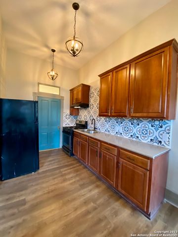 1515 E Southcross Blvd Apt 2, San Antonio, TX 78223