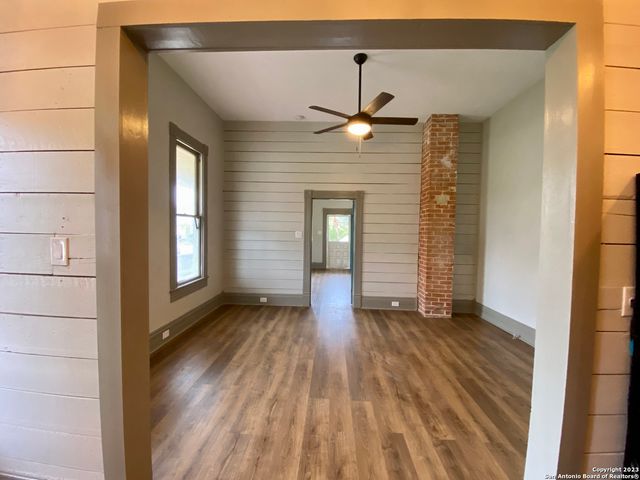 1515 E Southcross Blvd Apt 2, San Antonio, TX 78223
