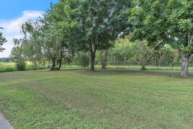 5785 Short Mountain Rd, Mcminnville, TN 37110