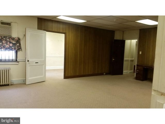 5824-26 N BROAD ST, Philadelphia, PA 19141