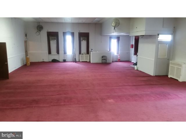 5824-26 N BROAD ST, Philadelphia, PA 19141