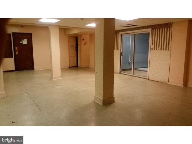 5824-26 N BROAD ST, Philadelphia, PA 19141