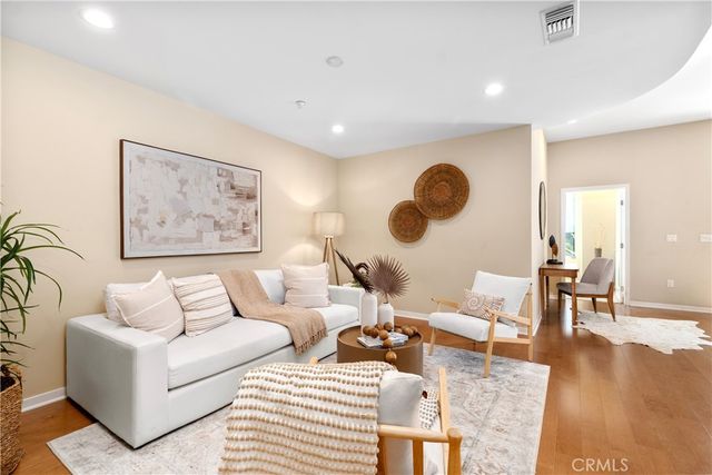 21 Gramercy 312, Irvine, CA 92612