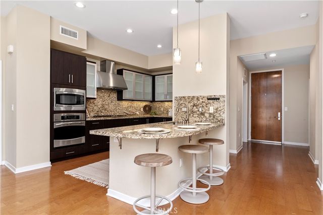 21 Gramercy 312, Irvine, CA 92612