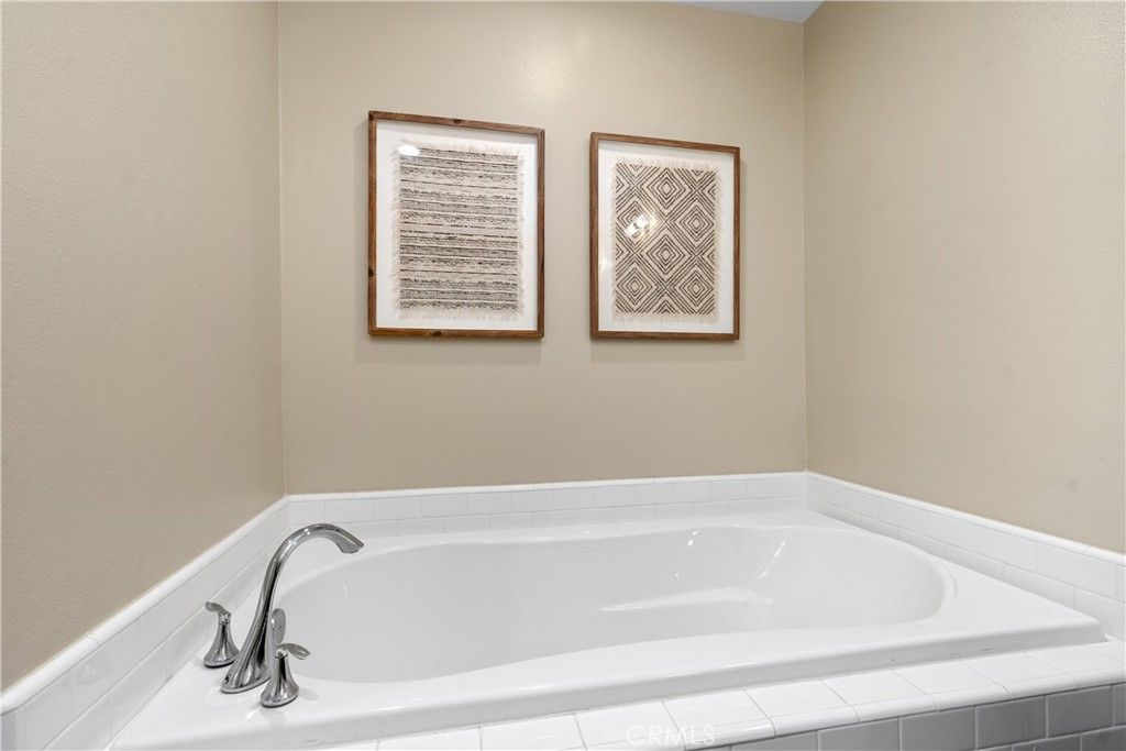 Image 25 of property listing at 21 Gramercy 312, Irvine, CA 92612