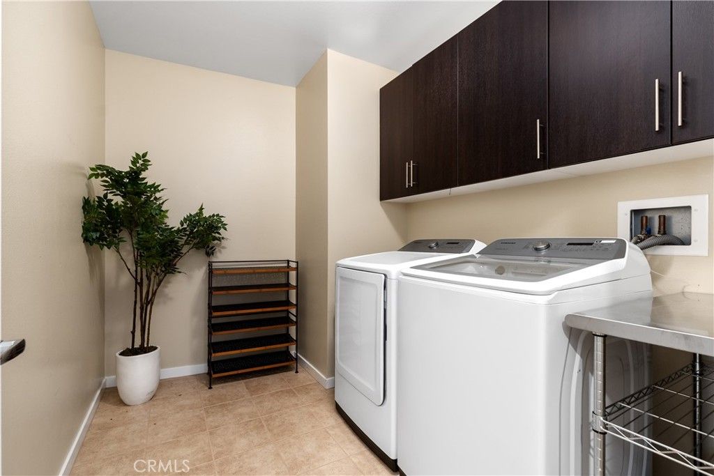 Image 32 of property listing at 21 Gramercy 312, Irvine, CA 92612