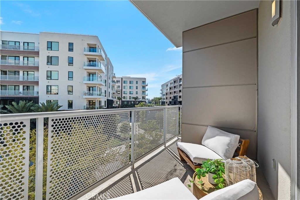 Image 34 of property listing at 21 Gramercy 312, Irvine, CA 92612