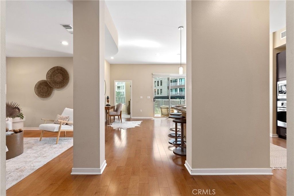 Image 4 of property listing at 21 Gramercy 312, Irvine, CA 92612