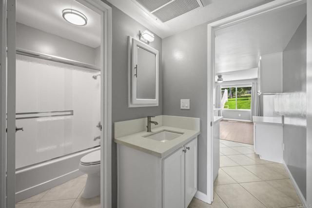 27725 Mountain Meadow 27, Escondido, CA 92026