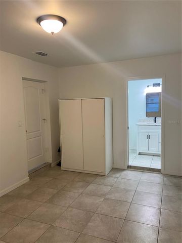 7020 BAYWOOD DRIVE, Tampa, FL 33637