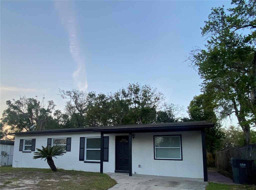 7020 BAYWOOD DRIVE, Tampa, FL 33637
