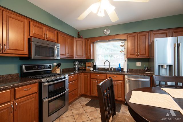 11548 S Neenah Avenue, Worth, IL 60482
