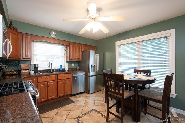 11548 S Neenah Avenue, Worth, IL 60482