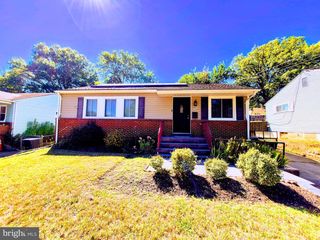 6727 ELDRIDGE ST, Hyattsville, MD 20784