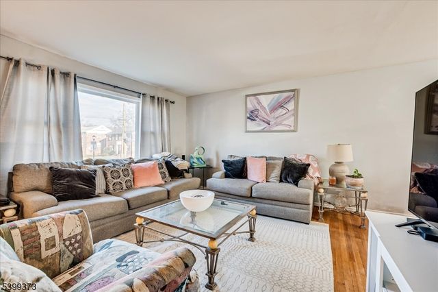 221 Phillips Rd, Franklin Twp., NJ 08873