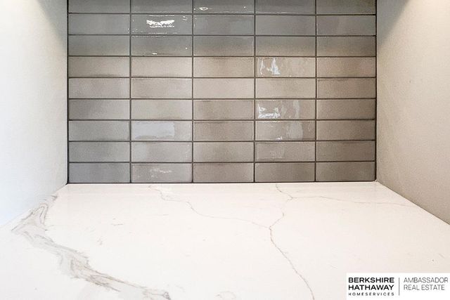 5731 Kestrel Parkway, Elkhorn, NE 68022