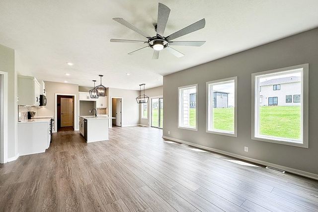 5731 Kestrel Parkway, Elkhorn, NE 68022