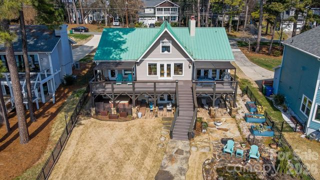 20919 Island Forest Drive, Cornelius, NC 28031