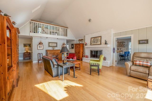 20919 Island Forest Drive, Cornelius, NC 28031