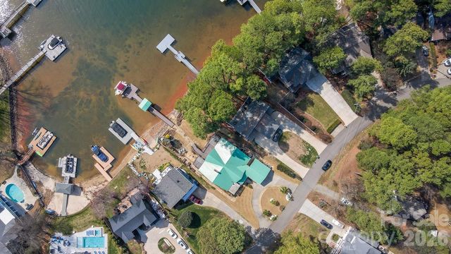 20919 Island Forest Drive, Cornelius, NC 28031