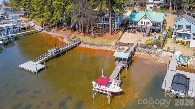 20919 Island Forest Drive, Cornelius, NC 28031