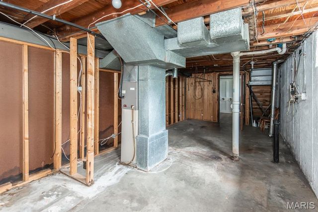10205 Gourock Drive, St Louis, MO 63137
