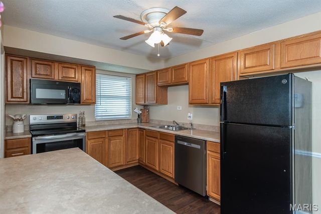 10205 Gourock Drive, St Louis, MO 63137