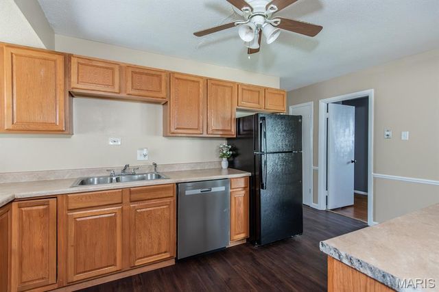 10205 Gourock Drive, St Louis, MO 63137