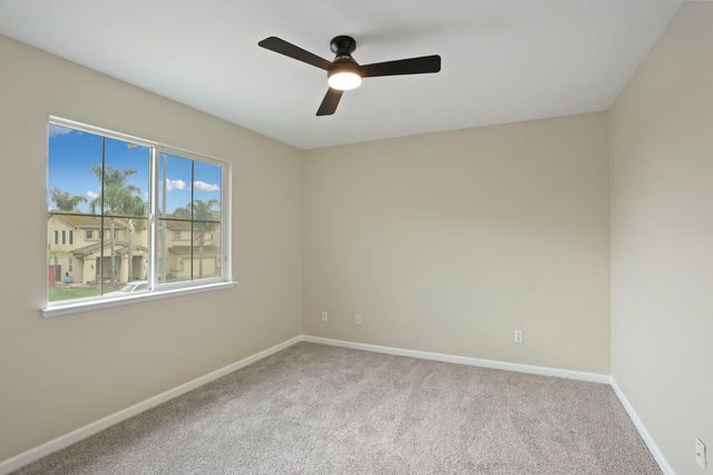 2039 Peregrine St, Manteca, CA 95337