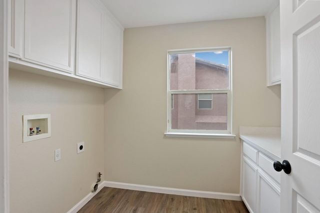 2039 Peregrine St, Manteca, CA 95337