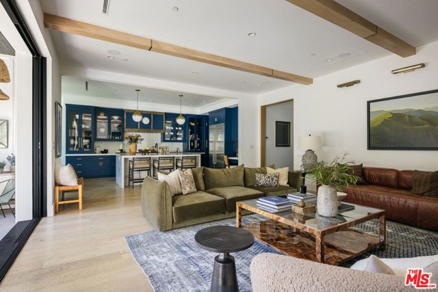 12406 Milbank Street, Los Angeles, CA 91604
