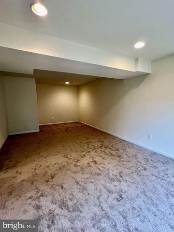 19208 BUNA ST, Triangle, VA 22172