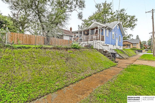 2553 N 49th Street, Omaha, NE 68104