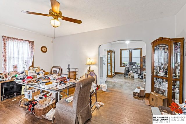 2553 N 49th Street, Omaha, NE 68104