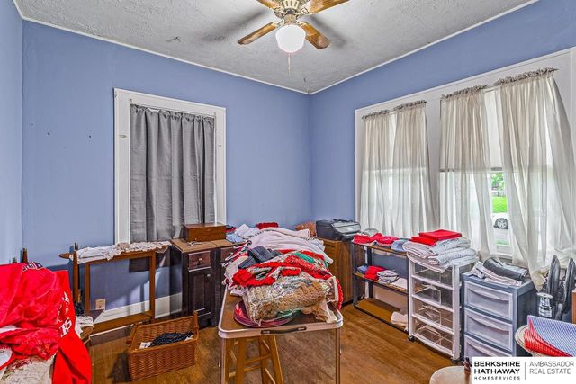 2553 N 49th Street, Omaha, NE 68104