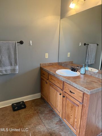 128 Lakeway Drive, Madison, MS 39110