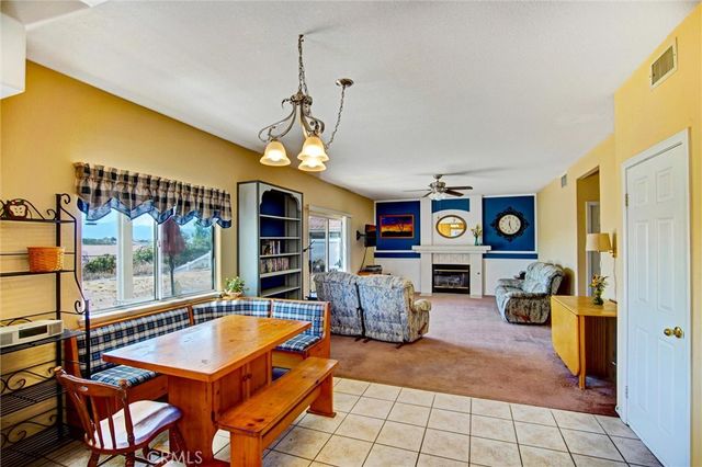 14035 Moonridge, Riverside, CA 92503