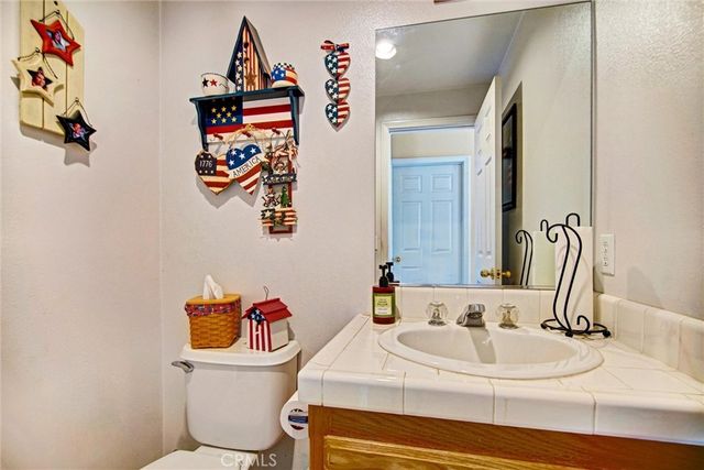 14035 Moonridge, Riverside, CA 92503