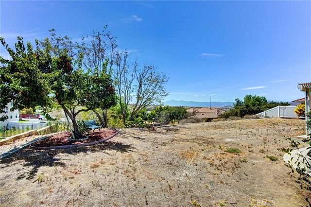 14035 Moonridge, Riverside, CA 92503