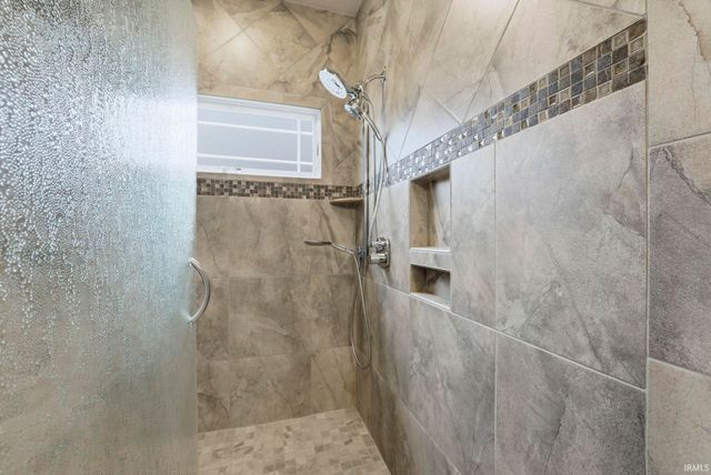 2707 Grenadier Court, Fort Wayne, IN 46804