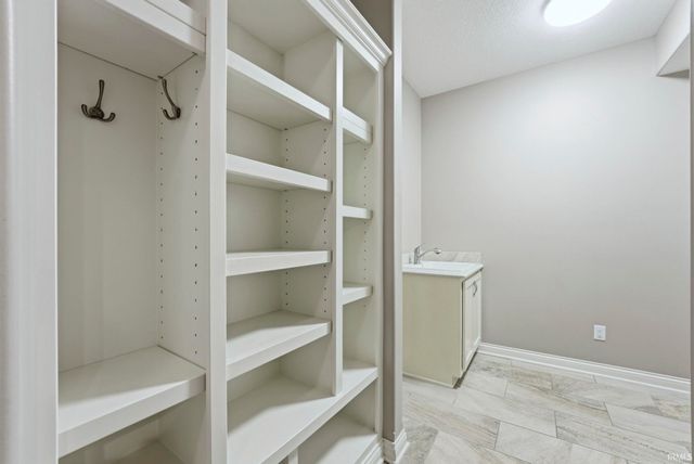 2707 Grenadier Court, Fort Wayne, IN 46804