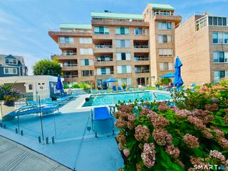 98 Southfield Avenue 105, Stamford, CT 06902