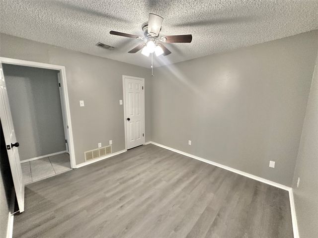 212 W Oaks Circle, Sulphur Springs, TX 75482